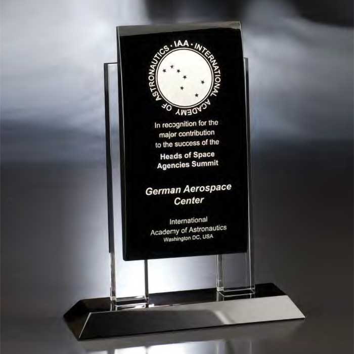 WFMB810 - WFMB810 | Crystal Mambo Award